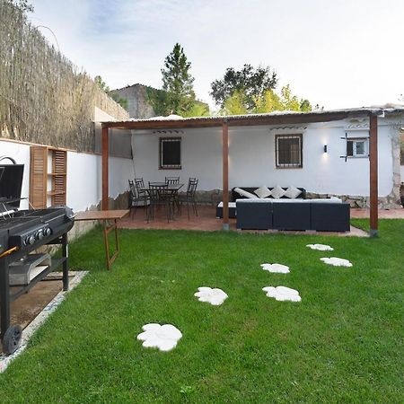 Detached Villa For 6 People In Lloret De Mar With Comunal Outdoor Swimming Pool Puigventos ภายนอก รูปภาพ