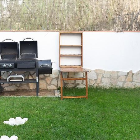 Detached Villa For 6 People In Lloret De Mar With Comunal Outdoor Swimming Pool Puigventos ภายนอก รูปภาพ