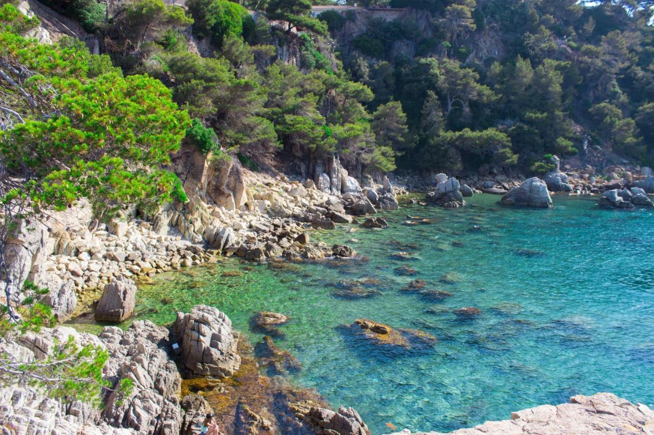 Detached Villa For 6 People In Lloret De Mar With Comunal Outdoor Swimming Pool Puigventos ภายนอก รูปภาพ