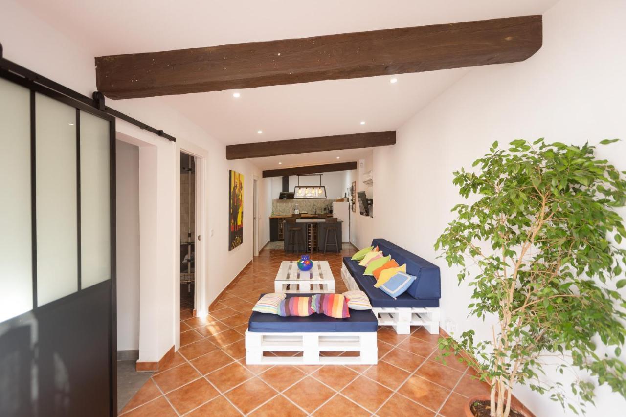Detached Villa For 6 People In Lloret De Mar With Comunal Outdoor Swimming Pool Puigventos ภายนอก รูปภาพ