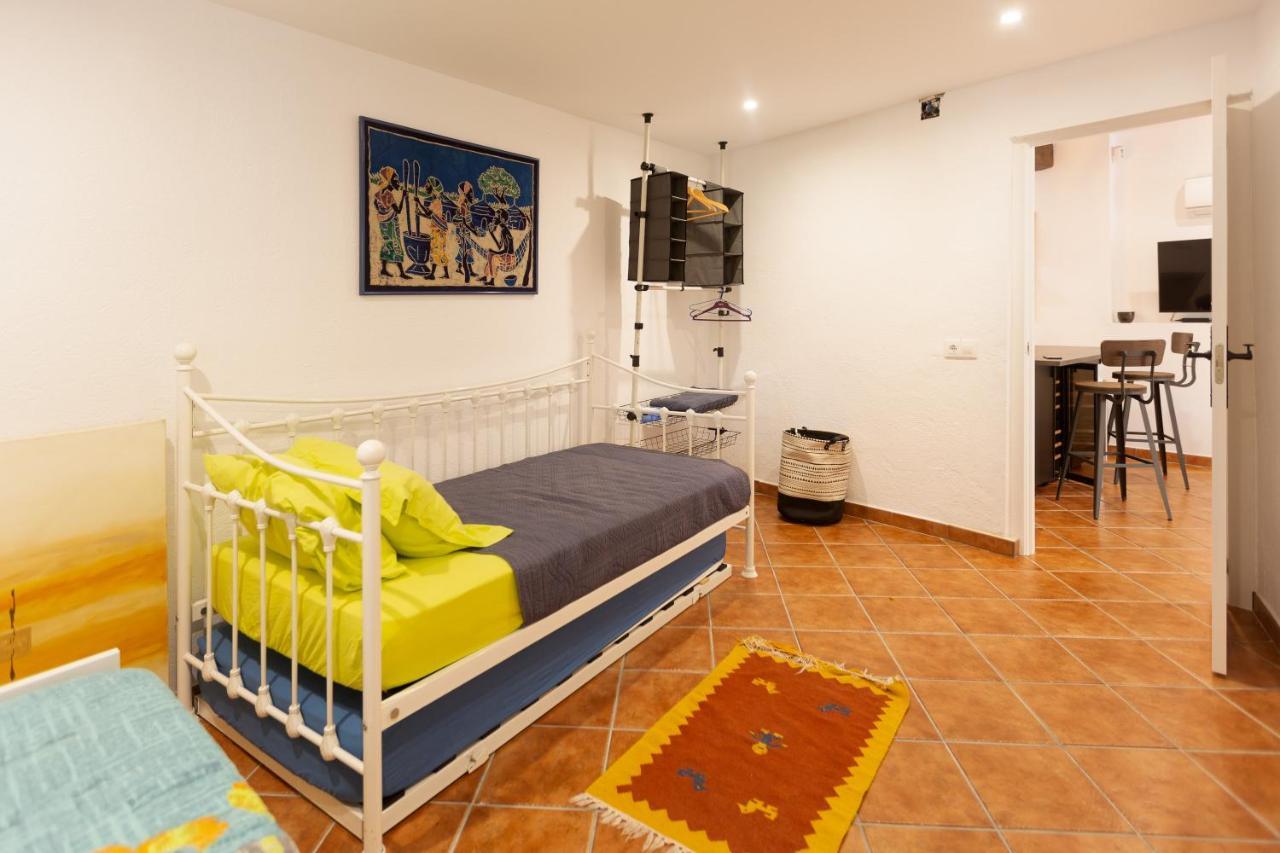 Detached Villa For 6 People In Lloret De Mar With Comunal Outdoor Swimming Pool Puigventos ภายนอก รูปภาพ