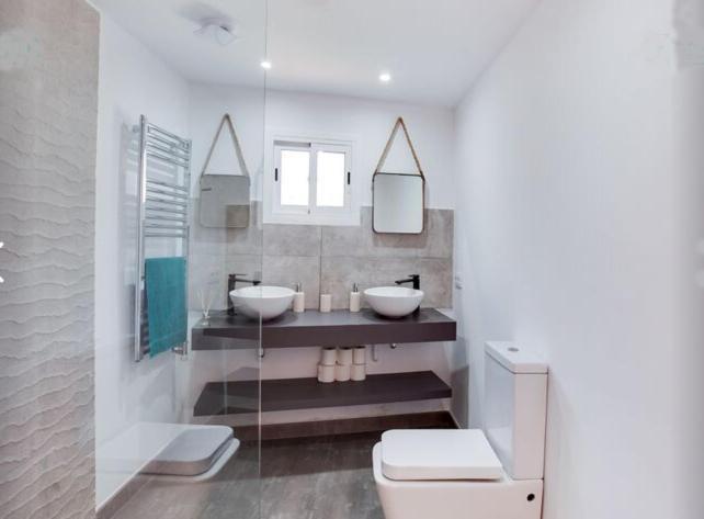 Detached Villa For 6 People In Lloret De Mar With Comunal Outdoor Swimming Pool Puigventos ภายนอก รูปภาพ
